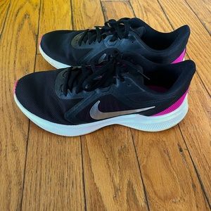 Nike Downshifter running shoes